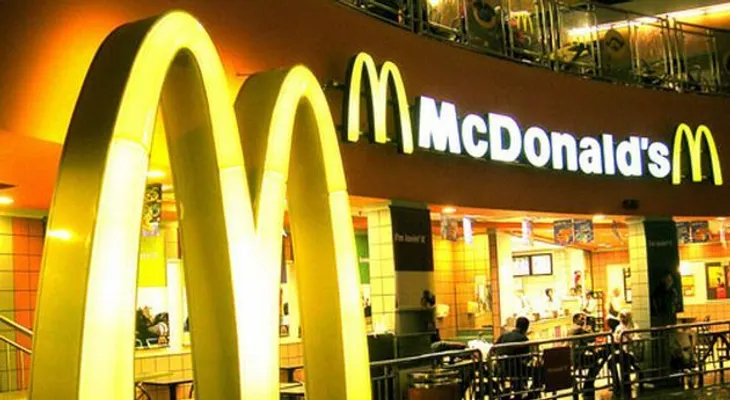 Chile: Multan a McDonald?s por vender hamburguesa con cola de ratón