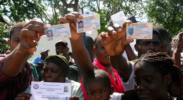 Descendientes de haitianos defienden derecho a casas