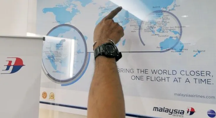 Expertos: "El derribo del Boeing-777 de Malaysia Airlines fue orquestado por EE.UU."  