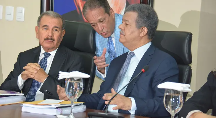 Danilo y LF estarían en vía contraria sobre primarias con padrón abierto