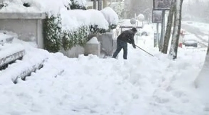 Tormentas de hielo y nieve azotan Europa