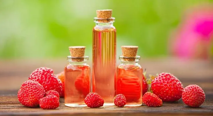 Las propiedades del aceite de semilla de fresa para la piel