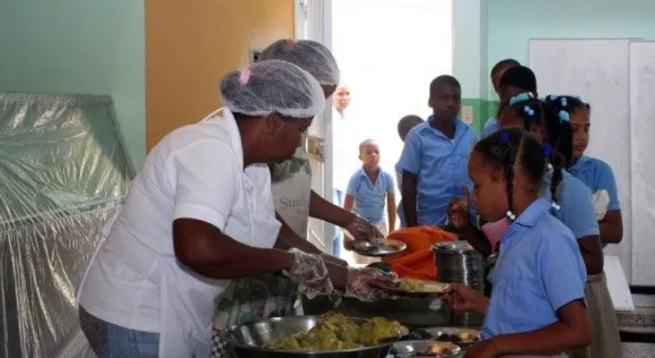 Directores preocupado por el almuerzo escolar 