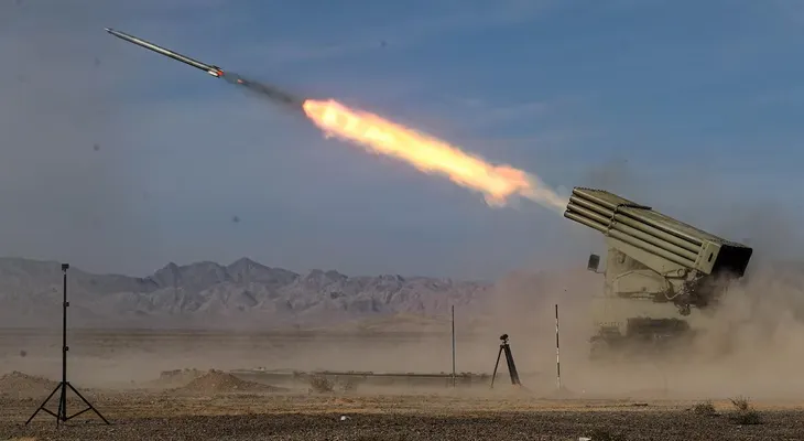 Kuwait intercepta ataques con misiles y drones lanzados por Irán en medio de nuevas tensiones