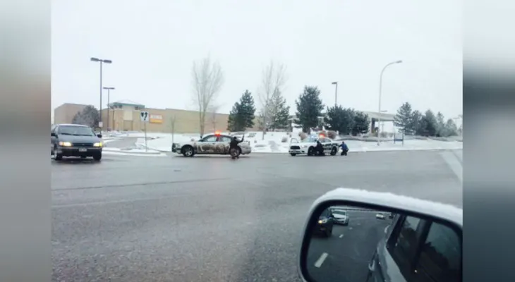 Reportan un tiroteo activo en Colorado Springs