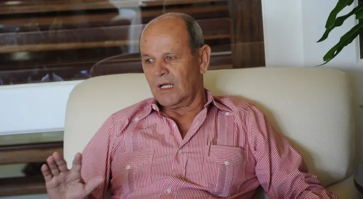 Senador Félix Vásquez renuncia a postularse. "He considerado ocuparme de preservar mi salud