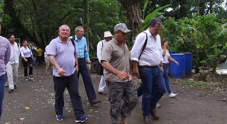 Pese a tropiezos y enredos, sigue el calendario de dejación de armas de FARC