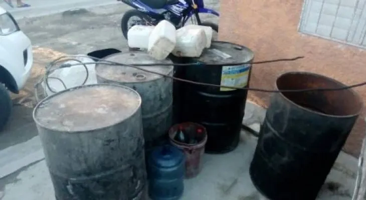 Advierten en San Pedro consumo de bebida ilegal"Tapa Flo ja"; cierran fábrica de triculí