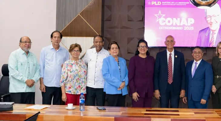 CONAP-2026 del PLD se reúne con Luis de León