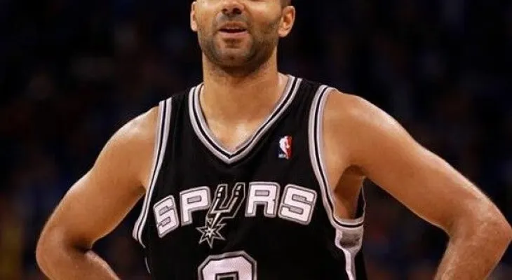 Astro de la NBA Tony Parquer se casó