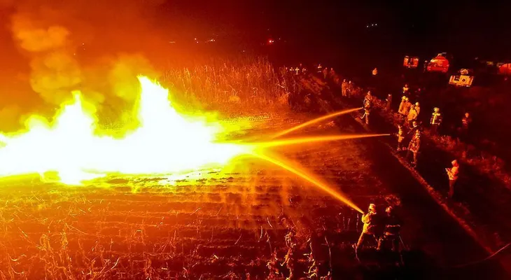 Explosión por toma clandestina en ducto de Pemex deja 4 muertos en México