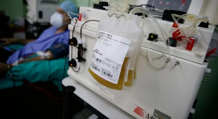 La comunidad médica de EEUU agradece la aprobación del uso de emergencia de plasma convaleciente