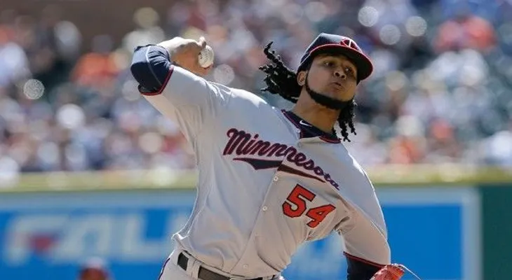 Severino y Santana brillan en el montículo