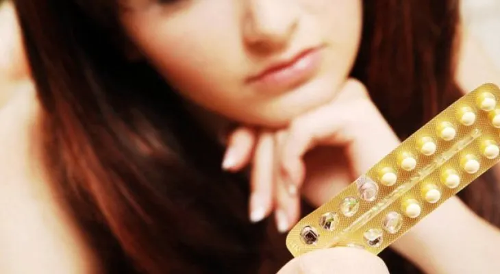 Por qué muchas mujeres están dejando de tomar la píldora anticonceptiva
