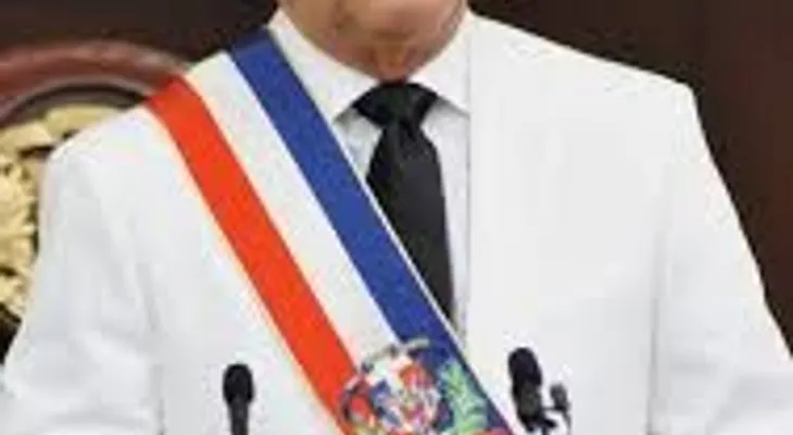 Danilo Medina renueva su gabinete