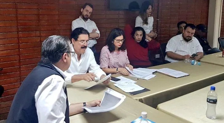 Oposición en Honduras pide se cuenten 5,179 actas donde está el "fraude" 