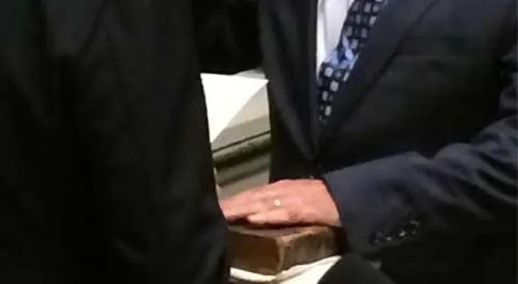 Nuevo embajador de EEUU en RD se casa con su pareja, Bob J. Satawake