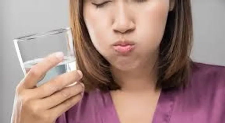 Científicos defienden que las gárgaras con agua salada, es el tratamiento más barato contra el coronavirus