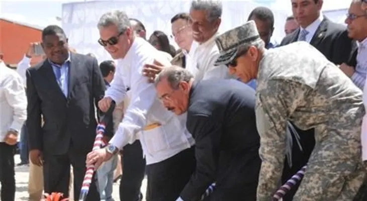 Medina deja iniciada construcción  537 viviendas para afectados lago Enriquillo