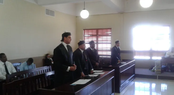 Aplazan juicio contra Melton Pineda por caso de difamación contra presidente Grupo SIN Fernando Hasbún
