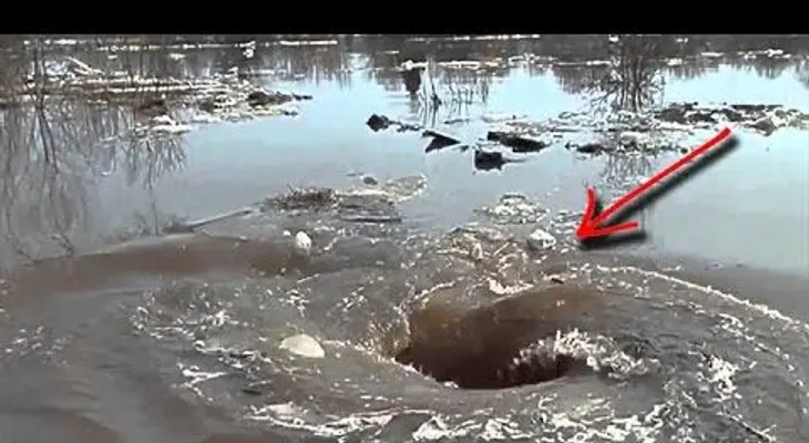 La tierra se trata un río en Veracruz  (VIDEO)