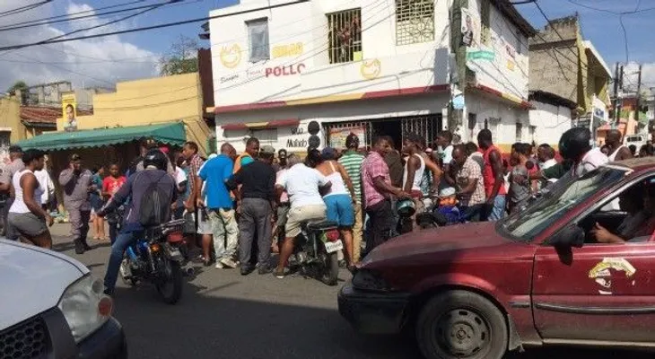 Matan de un tiro joven en Los Guandules intentaba robar carga de un camión