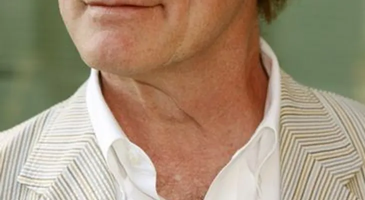Stephen Collins confiesa que abusó sexualmente de menores
