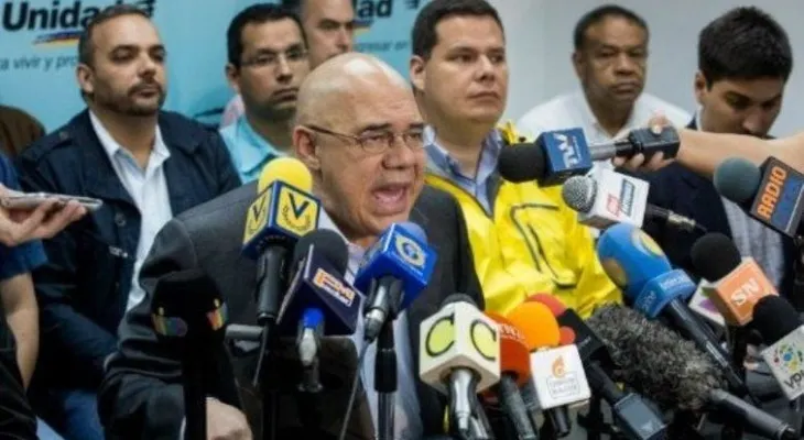 Oposición venezolana llama a marchar el miércoles desde 26 puntos de Caracas