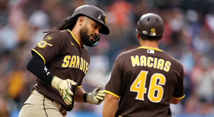 Fernando Tatis Jr. brilla con dos jonrones y una atrapada clave en triunfo de Padres sobre Mets