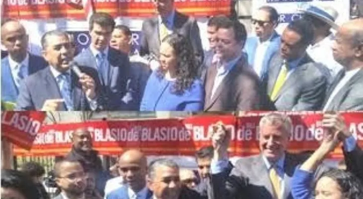 Oficiales dominicanos electos apoyan reelección del alcalde de Nueva York, Bill de Blasio