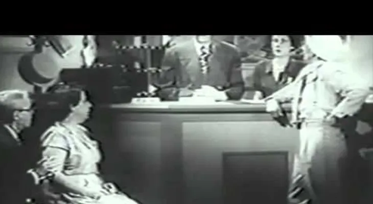 La tremenda corte "Luz María Nananina y el secretario" (VIDEO)