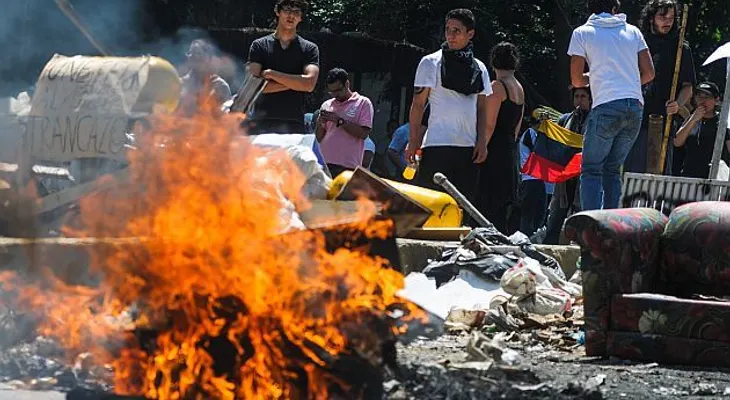 Protestas contra el Gobierno cesan; ayer se registraron tres
