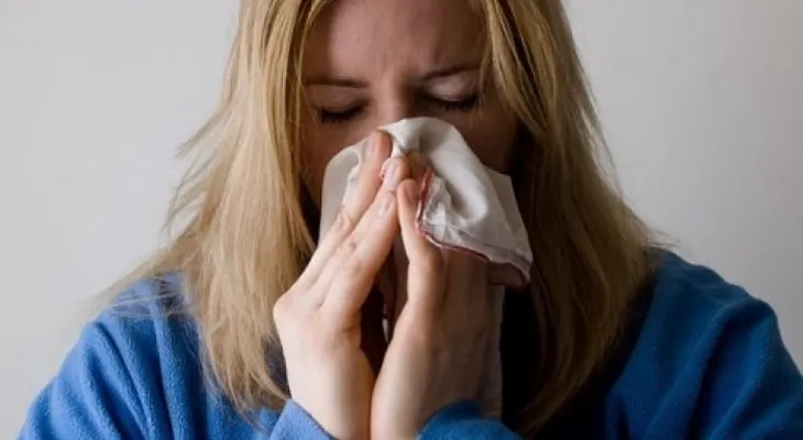 Remedios para la hemorragia nasal: Limón, cebolla y sal