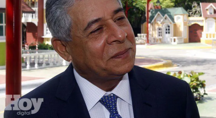 Roberto Salcedo sería reelecto alcalde DN con 59 por ciento, dice encuesta Asisa