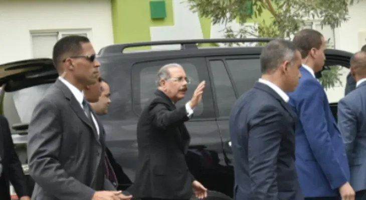 Danilo Medina: "Déjenme trabajar", le pide quienes solicitan su renuncia 