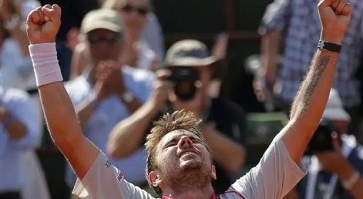 Djokovic-Murray suspendido; Wawrinka en la final 