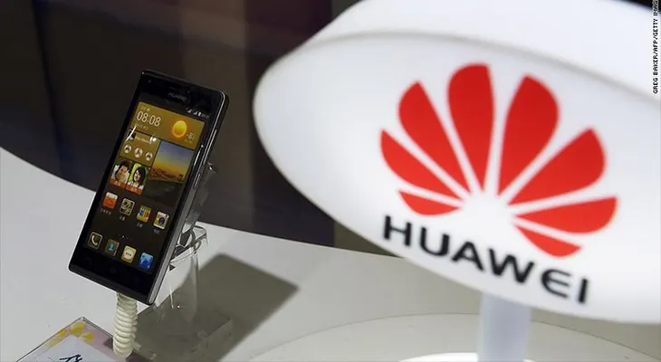Huawei ficha a la diseñadora del primer iPhone de Apple