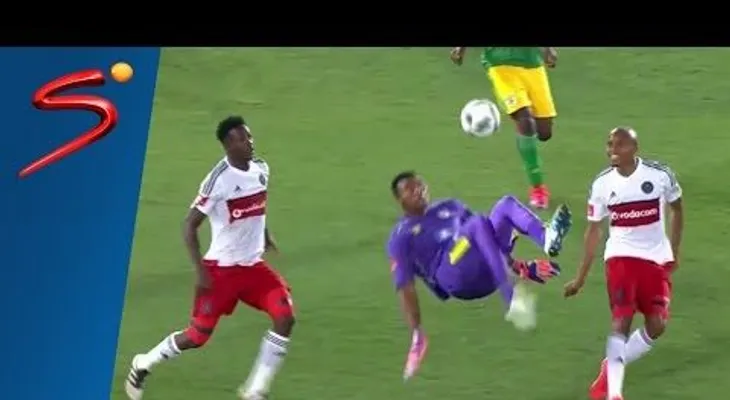 ¿Gol del año? Épico tanto de chalaca de un portero en el tiempo añadido