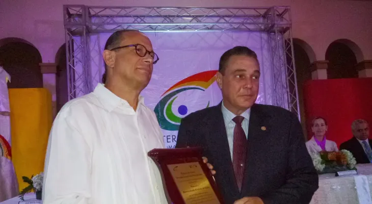 Aparece el "verdadero Palito de coco" reclamando sus derechos