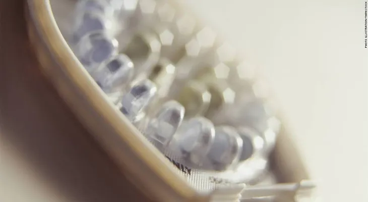 Tomar anticonceptivos hormonales aumenta el riesgo de depresión, dice un nuevo estudio