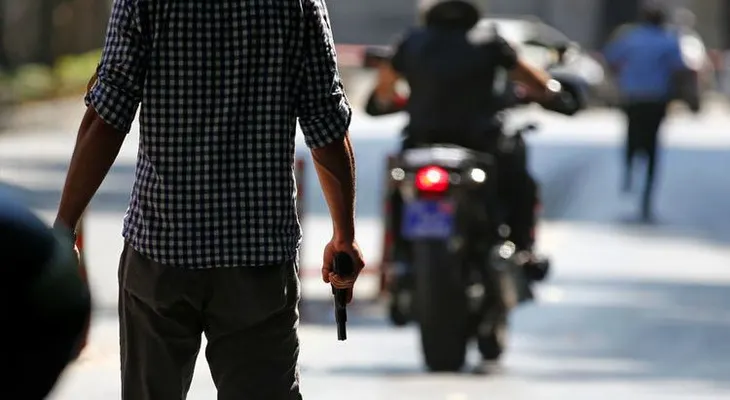 Hombre armado ataca las oficinas del principal diario de Turquía