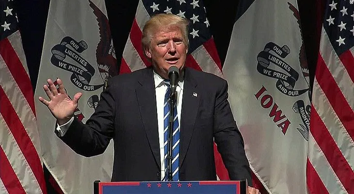 Trump quiere "golpear" a sus críticos demócratas