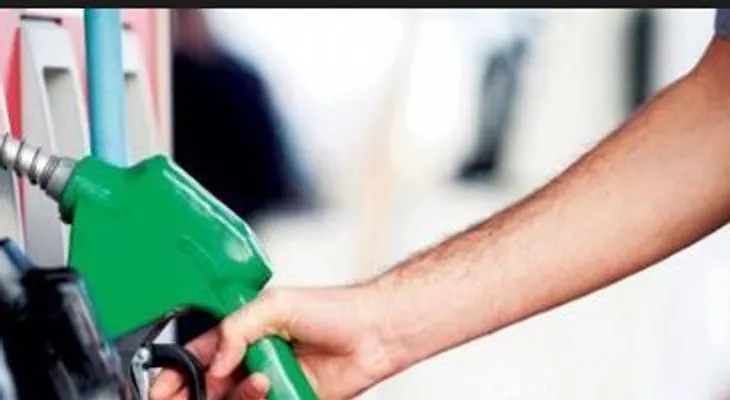 Siguen rebajando precios combustibles, gasolina premium RD$2.10, regular 3:00; GLP 1:00
