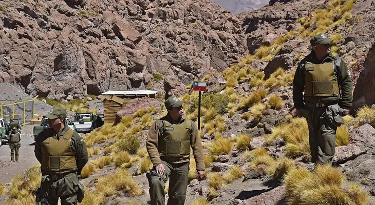 Bolivia acusa a Chile de instalar bases militares en la frontera