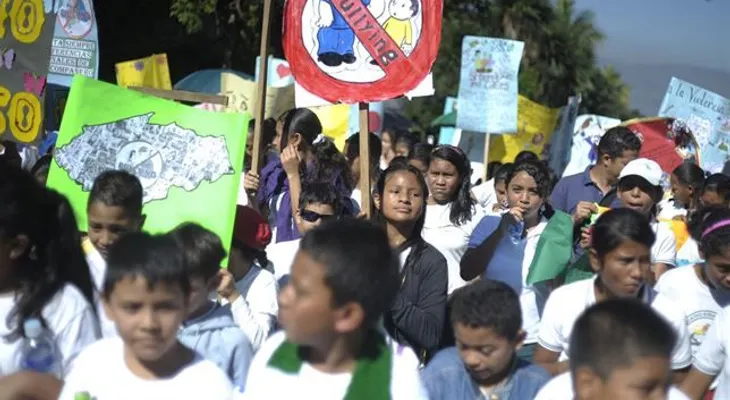 Muere adolescente tras recibir una paliza de sus compañeras de colegio