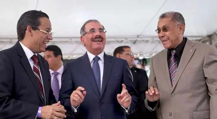 Danilo Medina participa en concentración de evangélicos