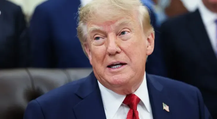 Trump afirma que María Elvira Salazar ganó su escaño gracias a su respaldo tras críticas a la política migratoria