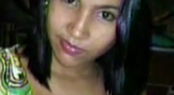 Adolescente apuñaladas por su pareja permanece en estado crítico 