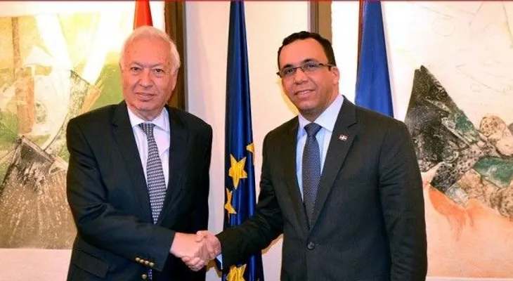 Canciller comparte en España planes del Gobierno para la diáspora dominicana
