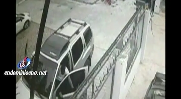 Chequea cómo se robó esta yipeta en La Vega